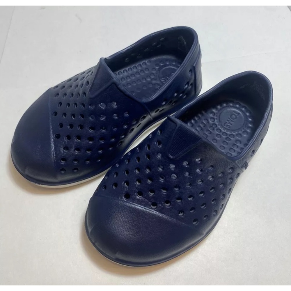 Toms Toddler Size 6 Romper Water Shoes Navy Blue Slip On Plastic Rubber